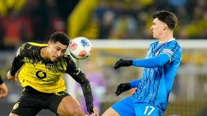 红魔在创造力方面有所欠缺😶‍🌫️ 来源：BR曼联连续两场与英超排名第16位及以下的球队战成1-1平局。